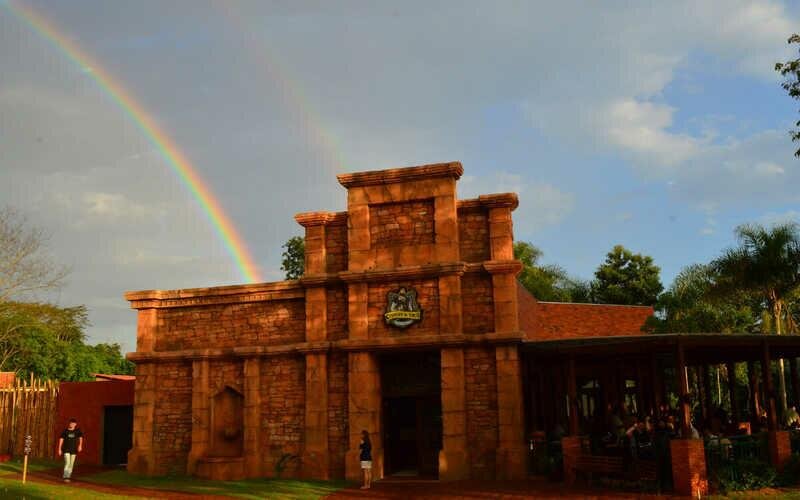 Fantástico jantar no Restaurante Cabeza de Vaca, no Marco das Três Fronteiras!