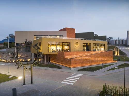 Vale dos Vinhedos: vinícolas, degustação e empório!