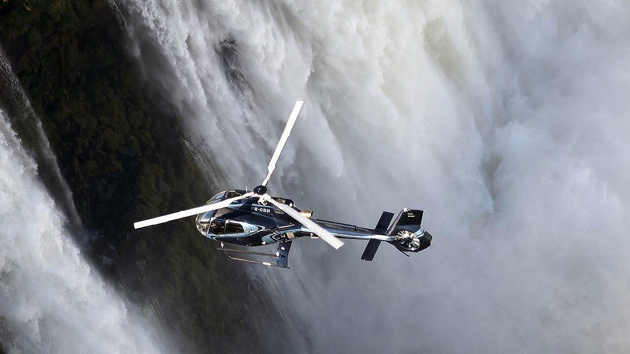 Helisul, voo panorâmico de helicóptero pelas cataratas!