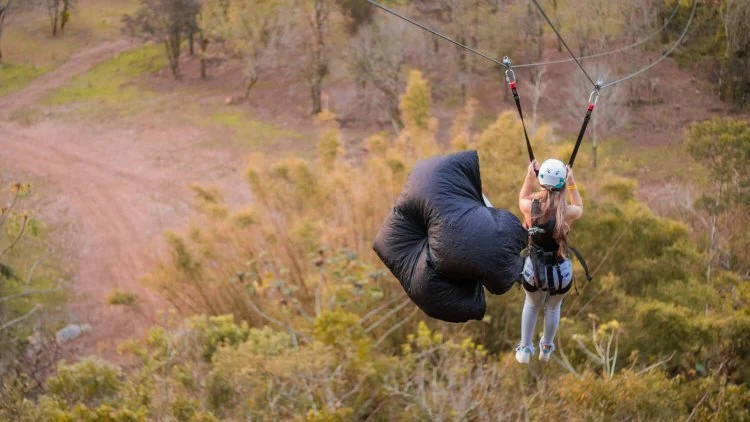 Tirolesa nos Canyons: 60m de Pura Adrenalina!