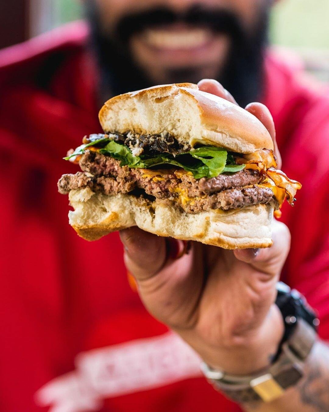 Burger com Vista no Alpen Park!