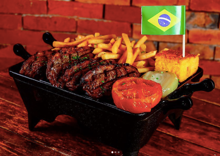 Fantástico jantar no Restaurante Cabeza de Vaca, no Marco das Três Fronteiras!