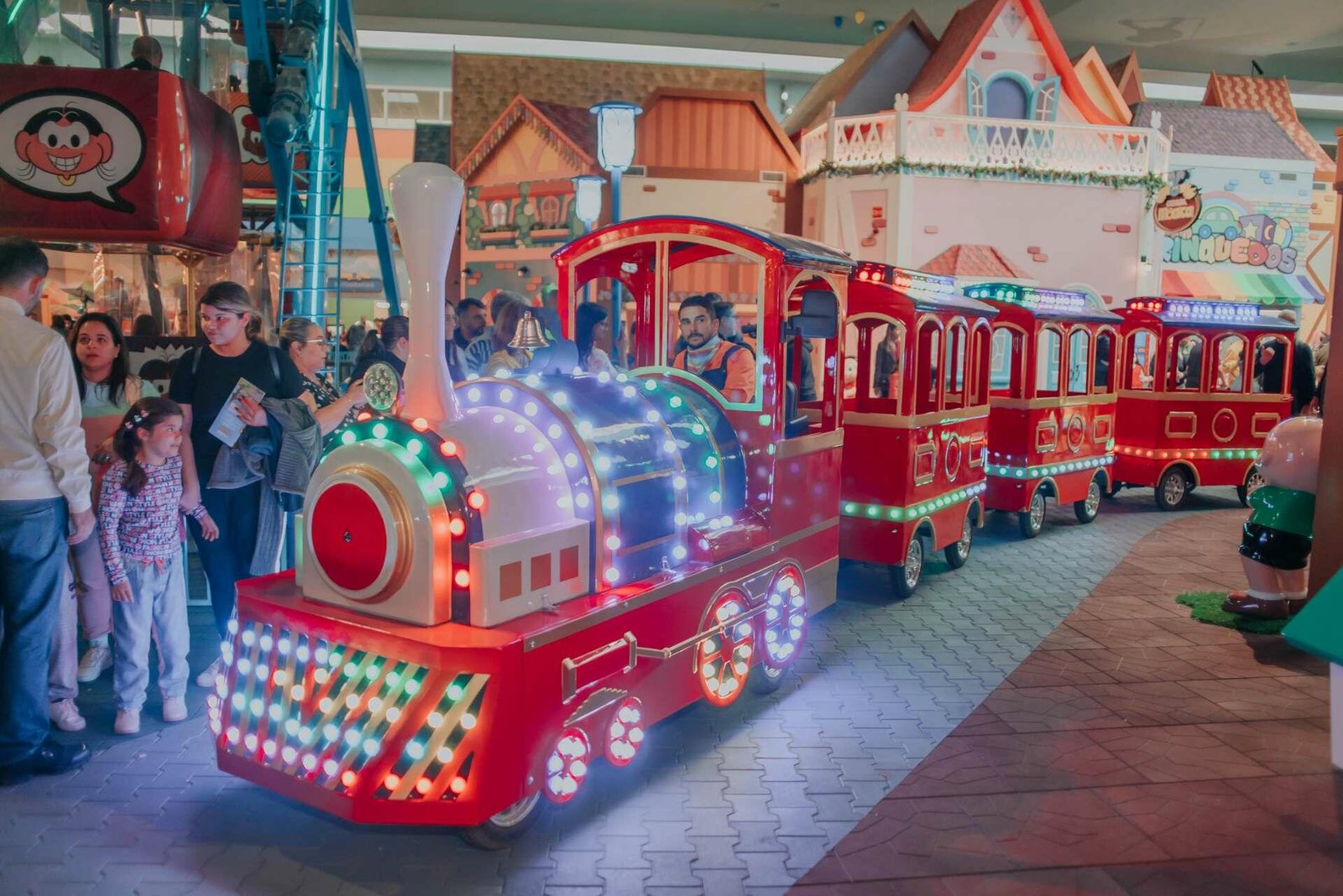 Experiência para a família toda! São mais de 20 atrações incríveis, na Vila da Mônica Gramado.