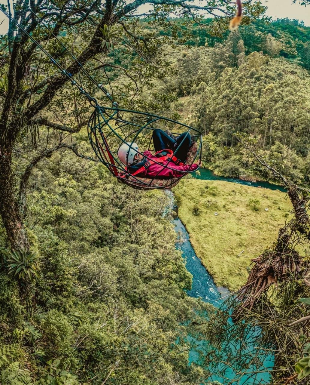 Balanço ao infinito: voe sobre os Canyons da Serra!