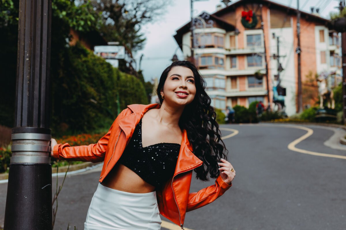 Descubra Gramado e Canela com um ensaio fotográfico! Transforme sua viagem em uma experiência inesquecível com um book turístico completo.