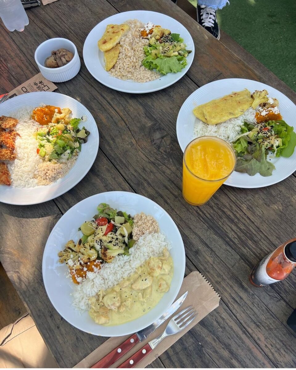 Almoço com buffet livre com muita variedade e a qualidade!