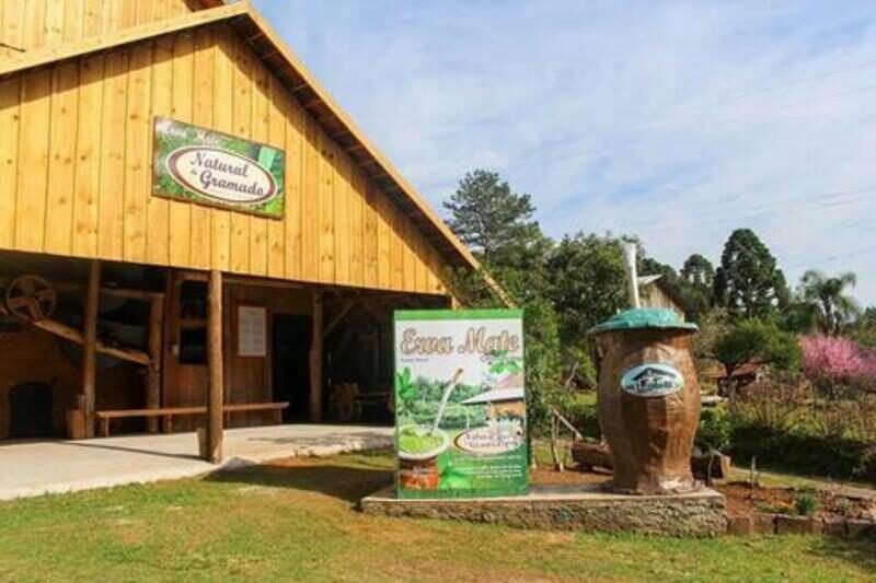 O tradicional café colonial da família Foss, com música típica italiana no Caffé Della Nonna, em Gramado!