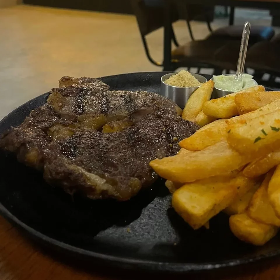 Entrecot ou Linguiça suína defumada! Opções de dar água na boca em Viamão!