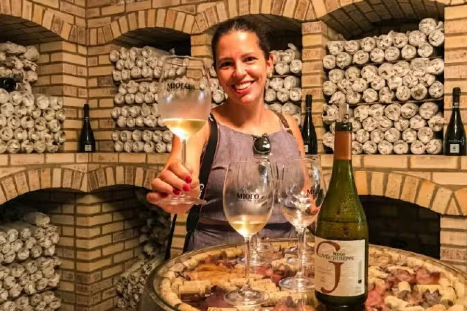 Tour Gran Reserva: Vale dos Vinhedos - Vinhos, Histórias & Degustações Inesquecíveis!