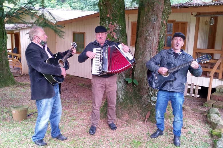 Tour Cinematográfico: Os Cenários de O Quatrilho em Gramado!