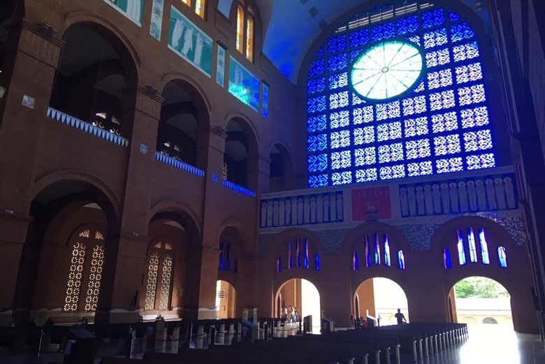 Descubra a Fé e Beleza de Aparecida: Uma Excursão Inesquecível!