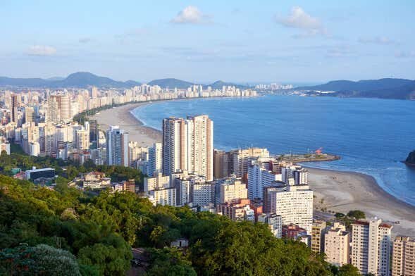 Descubra a Costa Paulista: Excursão Completa a Santos, São Vicente e Guarujá!