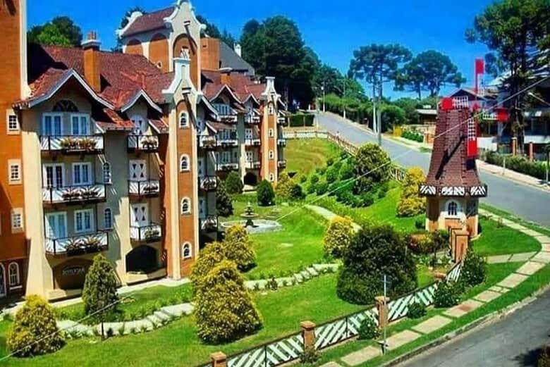Tour Panorâmico por Campos do Jordão + Parque Amantikir!
