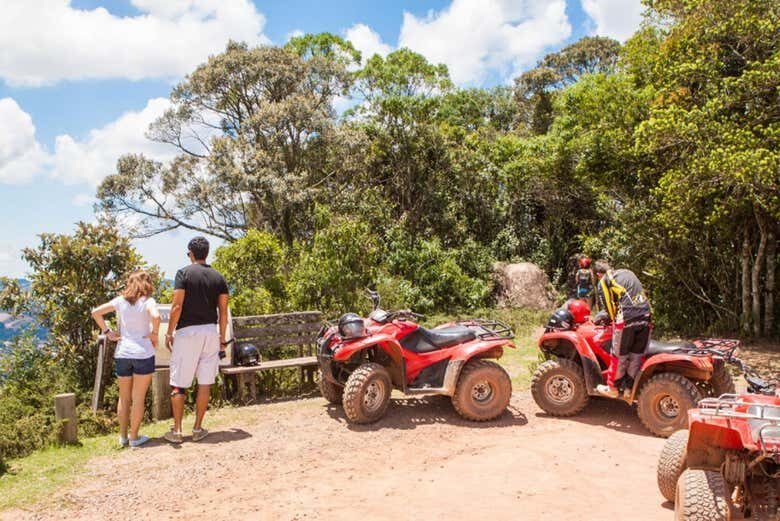 Explore as Belezas de Campos do Jordão em Uma Aventura de Quadriciclo!