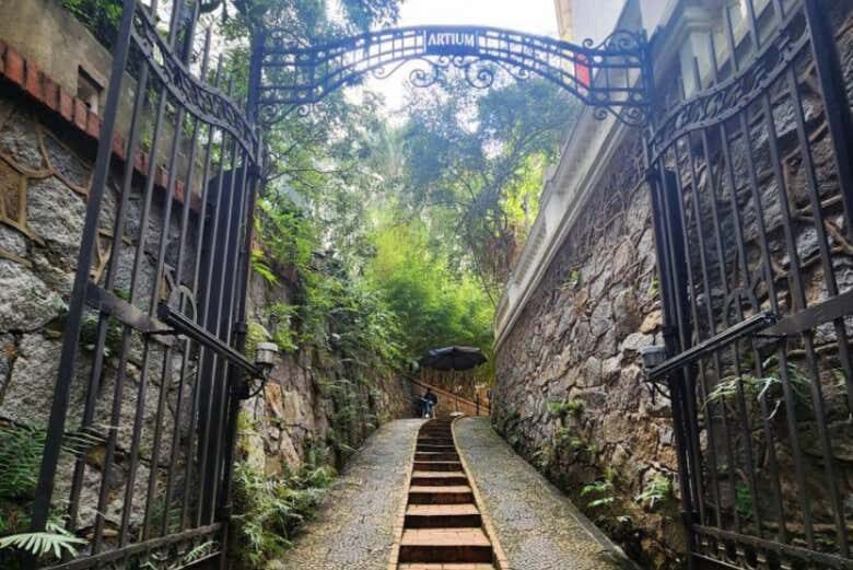 Descubra a Arquitetura e a História do Bairro Higienópolis com uma Visita Guiada Incrível!