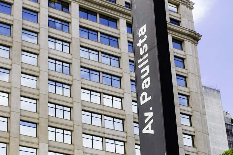 Descubra a Cultura de São Paulo: Visita Guiada pela Avenida Paulista!