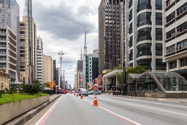 Descubra a Cultura de São Paulo: Visita Guiada pela Avenida Paulista!