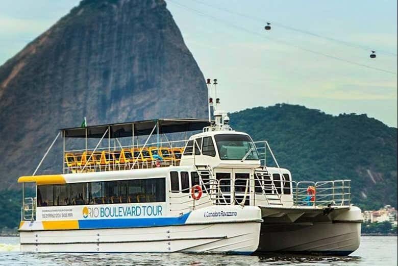 Explore a Baía de Guanabara e o Museu do Amanhã: Uma Experiência Inesquecível!