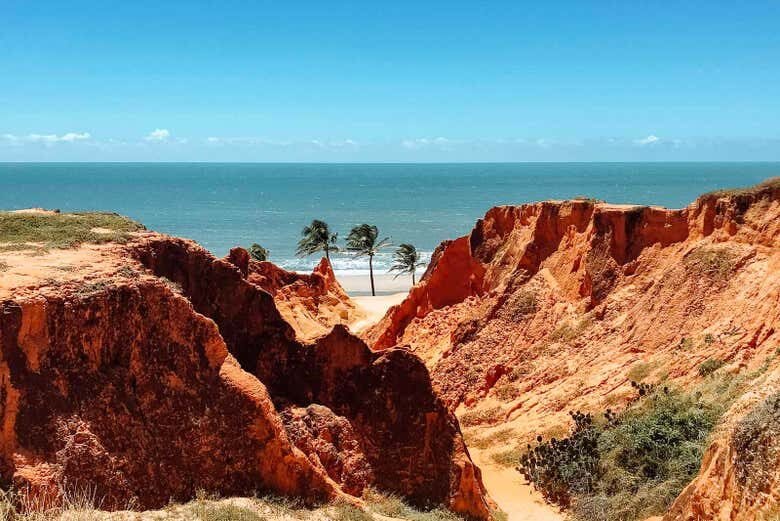 Rota das Falésias 4 Dias: Aventuras Entre Penhascos e Paraísos Naturais!