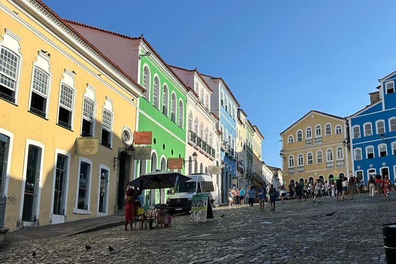 Explore Salvador e Relaxe nas Praias do Flamengo e Stella Maris!