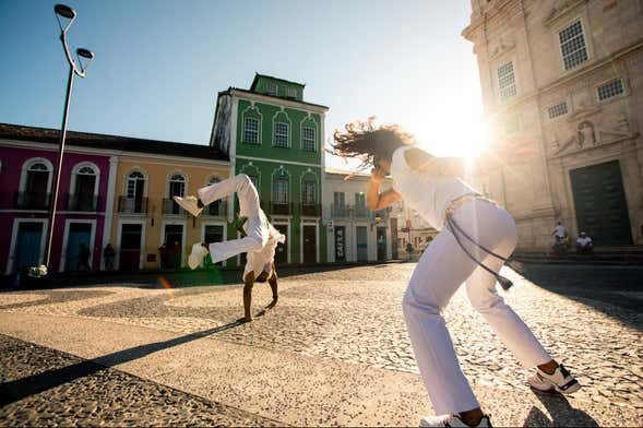 Imersão na Capoeira em Salvador: Arte e Cultura Afro-brasileira!