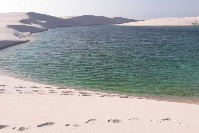 Trilha Encantadora pela Lagoa Bonita nos Lençóis Maranhenses!