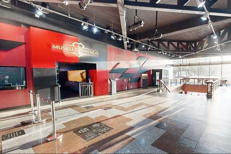 Tour pelo Estádio do Maracanã e pela Sede da Gávea