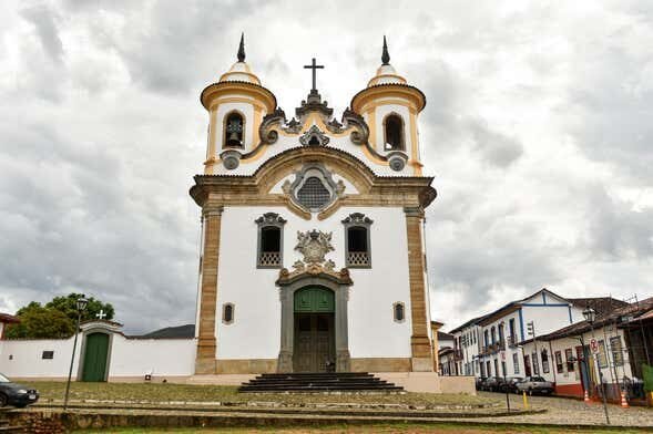 Experiência Única: Explore as Joias de Mariana e Congonhas em Ouro Preto!