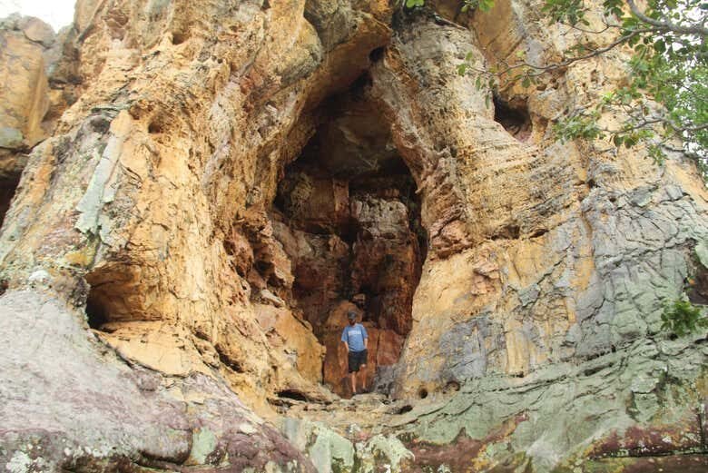 Excursão à Pedra do Castelo e Cânion do Rio Poti: Uma Viagem pela História e Natureza!