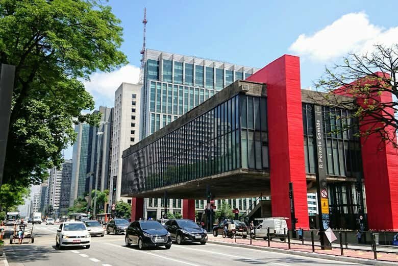 Tour Privado de Metrô por São Paulo: Descubra a Cidade de uma Nova Forma!
