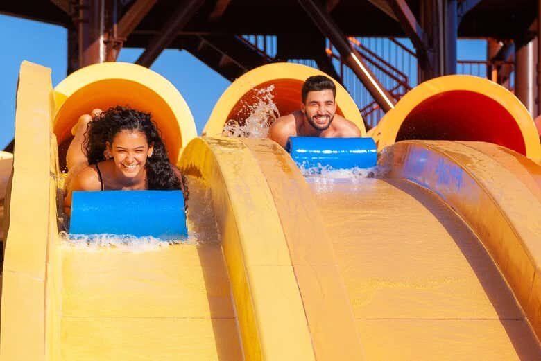 Diversão para Toda a Família no Parque Aquático Acqualinda!