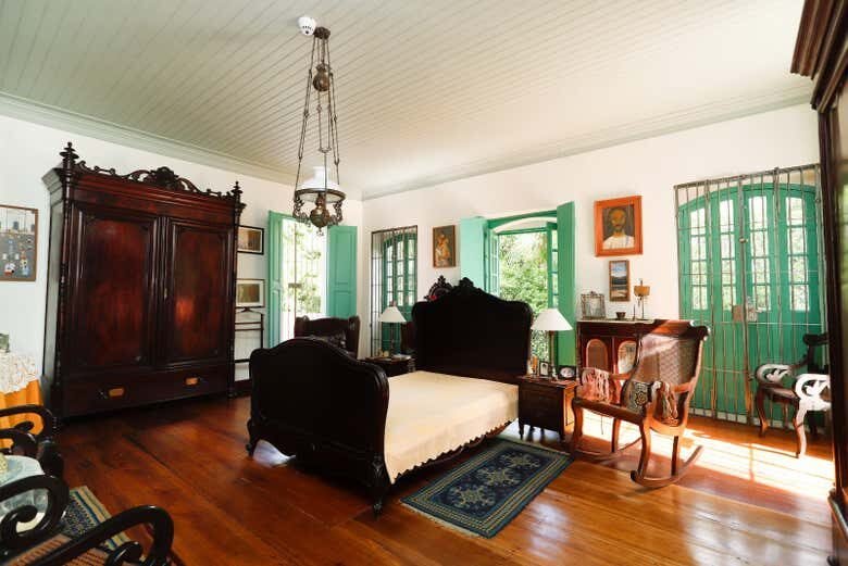 Visita Guiada pela Fundação Gilberto Freyre: Uma Viagem pela História e Cultura Pernambucana!