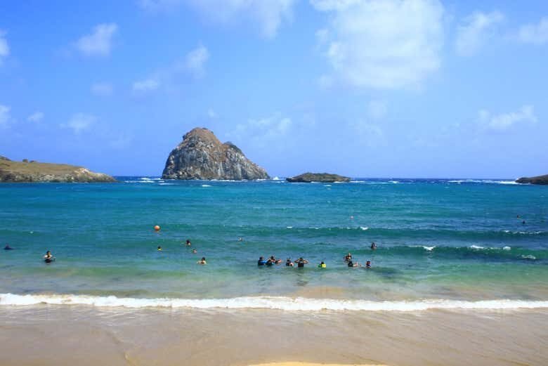 Descubra as Maravilhas de Fernando de Noronha com Este Tour Completo!