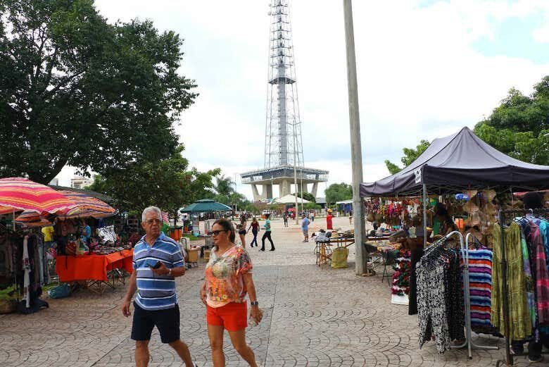 Descubra os Sabores de Brasília: Tour Privado pelos Mercados Tradicionais!