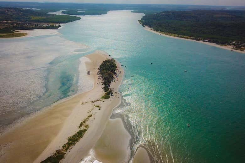 Explore Igarassu e Itamaracá: Aventura em Praias Paradisíacas!