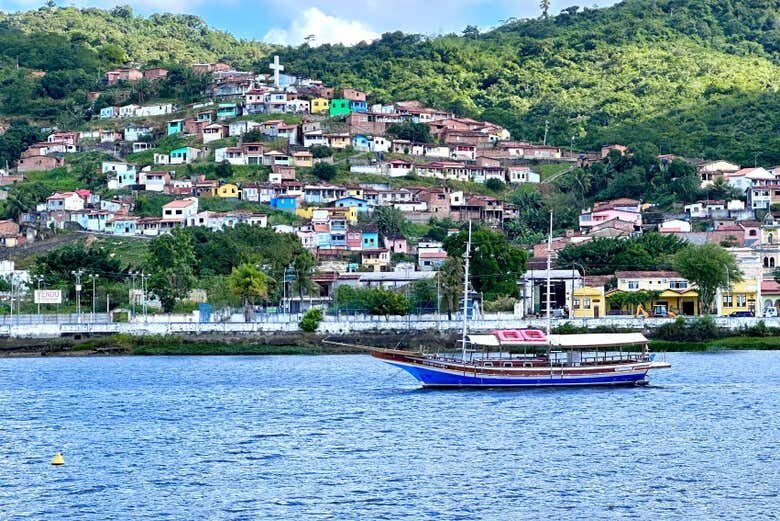 Excursão à Cidade Colonial de Cachoeira: Riqueza Histórica e Cultural!
