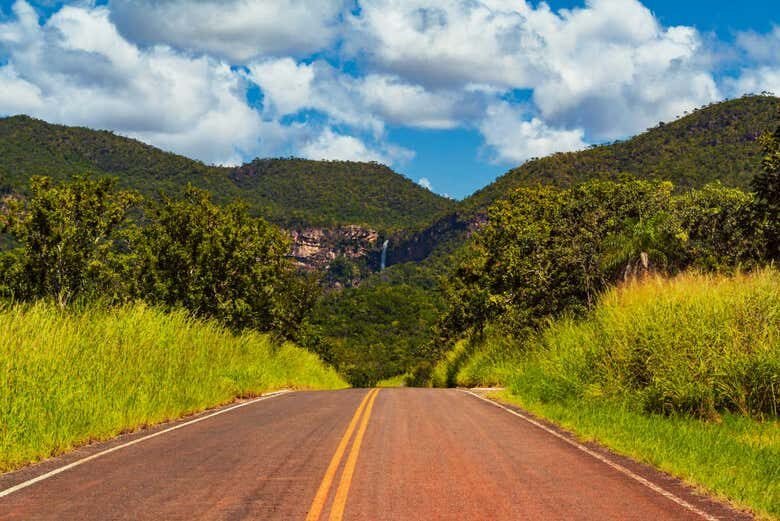 Desbrave a Natureza na Cascata do Salto do Itiquira - Excursão Privada!