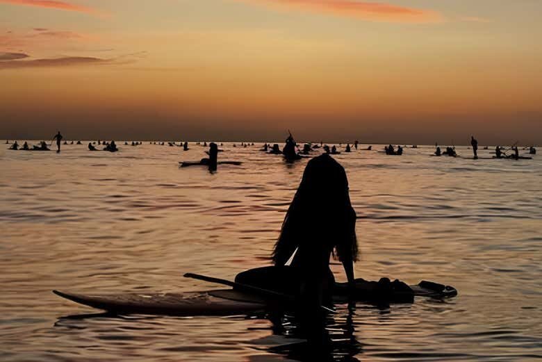 Amanhecer Mágico com Paddle Surf em Copacabana!