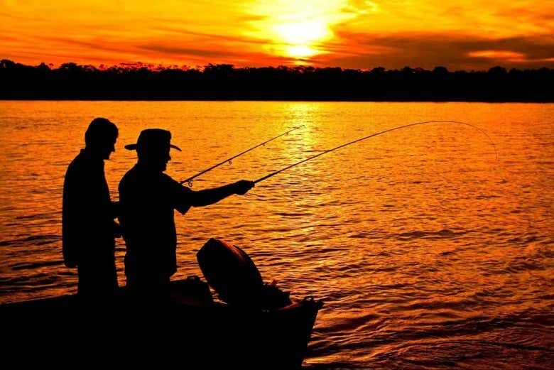Pesca no Rio Negro: Aventura na Amazônia!