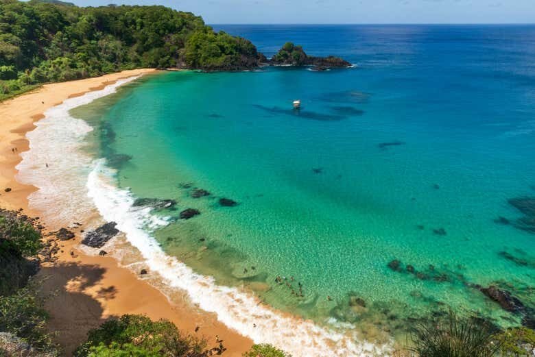 Tour Privado por Fernando de Noronha: Descubra o Paraíso Exclusivamente para Você!