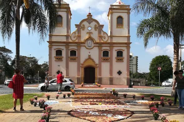 Explore As Maravilhas de Atibaia com Nosso Tour Incrível!