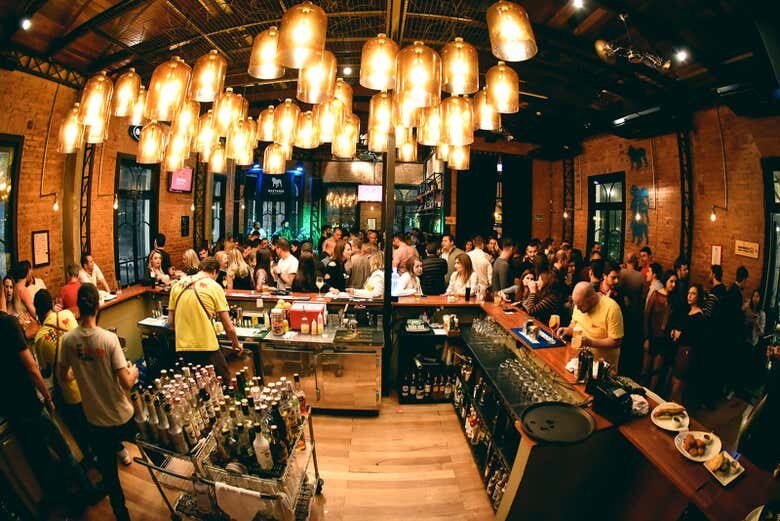 Tour Cervejeiro em Curitiba: Deguste as Melhores Artesanais da Cidade!