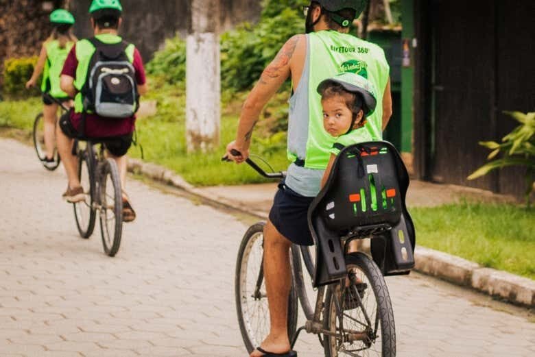 Tour de Bicicleta por Maresias: Descubra as Belezas Naturais de São Sebastião!