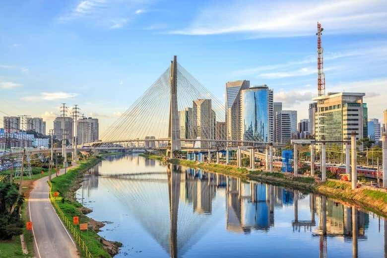 Explore São Paulo: Edifícios Icônicos, Arte e Cultura em um Tour Completo!