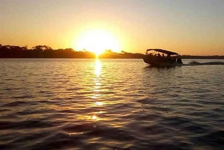 Explore a Natureza e Vivencie um Passeio Incrível pelo Rio Preguiças!