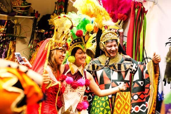 Tour Privado Pelo Carnaval do Rio de Janeiro: Descubra os Segredos e Dance ao Ritmo da Cidade Maravilhosa!