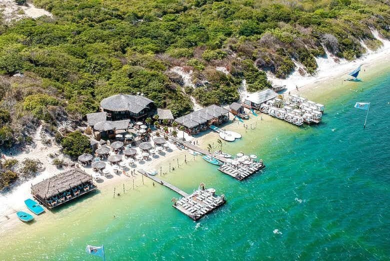 Dia de Praia VIP: Transfer para os Melhores Beach Clubs de Jeri!