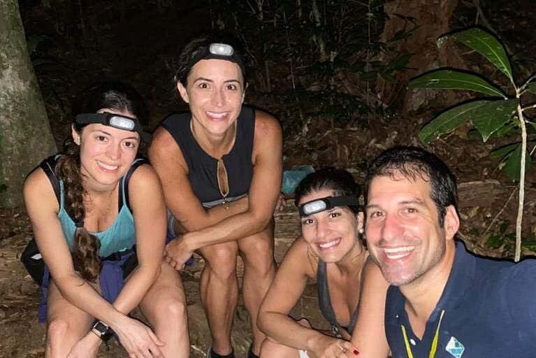 Trilha ao Amanhecer no Pico do Papagaio: Uma Experiência Incrível em Ilha Grande!