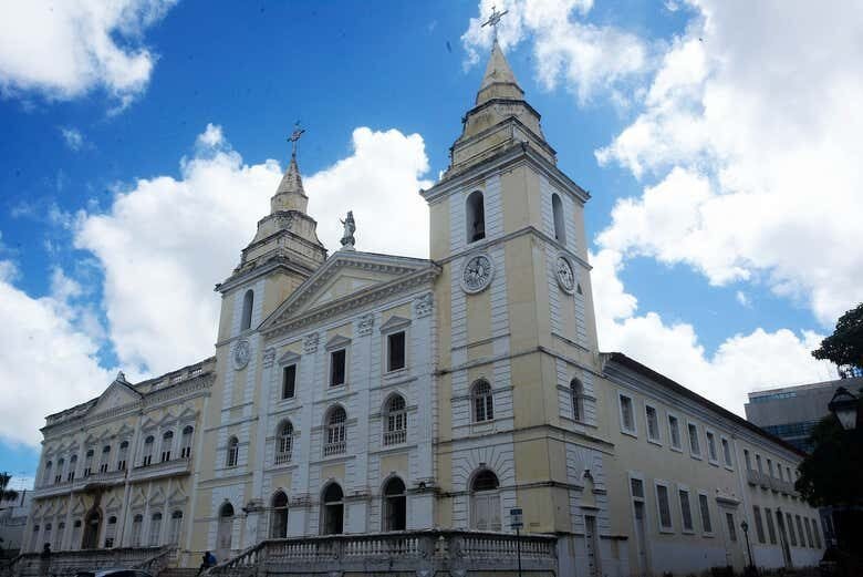 Descubra São Luís: Tradição e Cultura em um Tour Panorâmico Inesquecível!