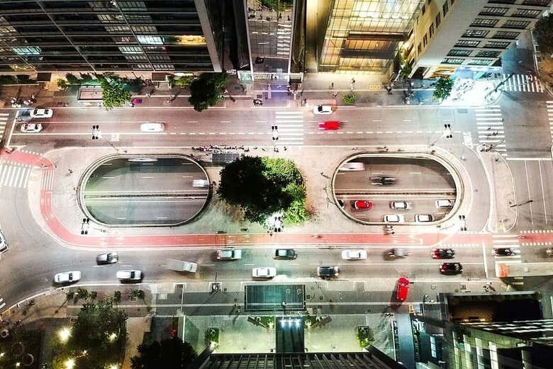 Descubra a Cultura de São Paulo: Visita Guiada pela Avenida Paulista!